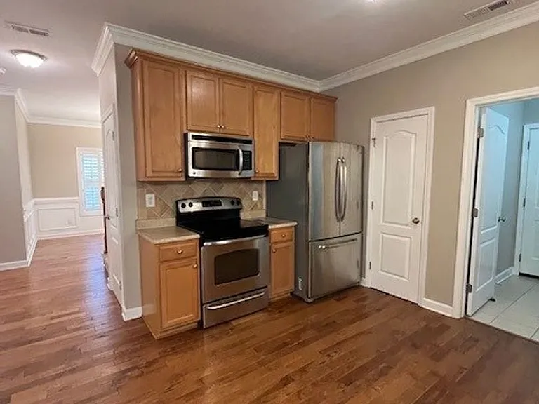 170 Blacksmith Ln — Photo 3