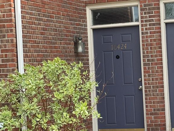 2nd image of 16424 Claremont Dr S