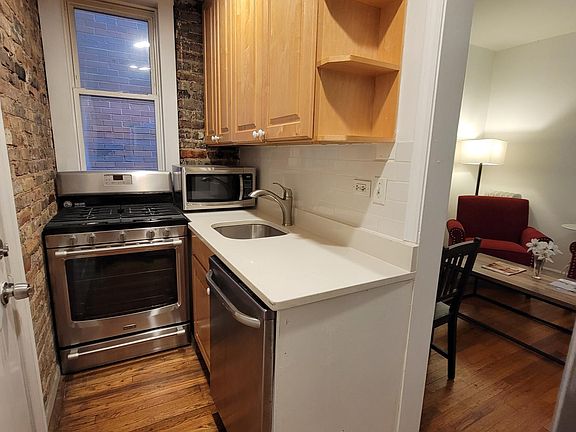 5th image of 505 W Deming Pl APT 1S