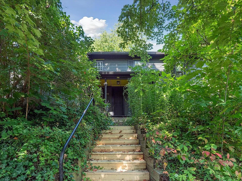 713 N 5th Ave