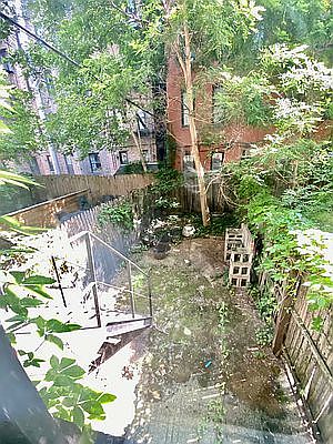 1st image of 313 E 90th St APT 1A