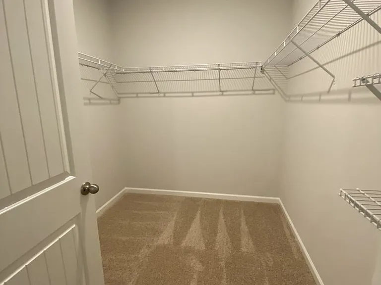 5058 Hunters Village Dr — Photo 13