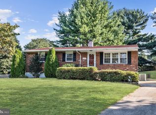 6401 Glasgow Cir, Eldersburg, MD 21784