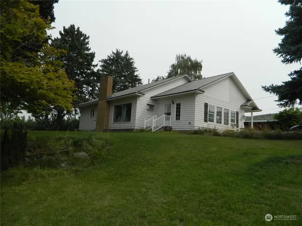 8 Fisher Road, Tonasket, WA 98855