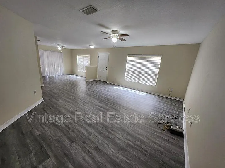 10932 Keys Gate — Photo 12