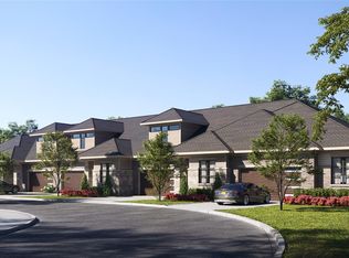 7454 Gramercy Blvd #33, West Bloomfield, MI 48322