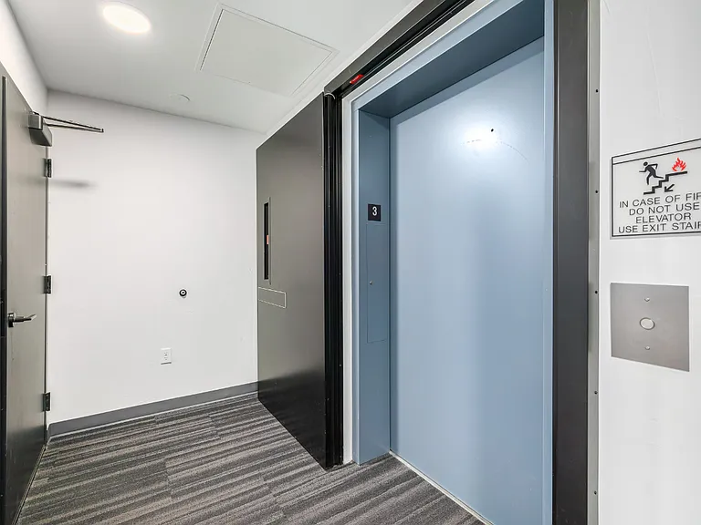 2120 N Downing St #305 — Photo 3
