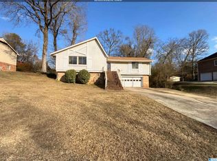 1111 3rd Ln, Pleasant Grove, AL 35127