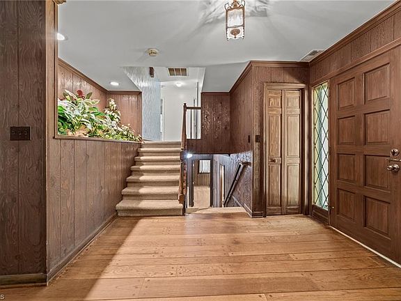 5th image of 109 Woodleigh Ct