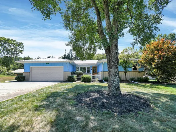 236 Elm Dr, Newark, OH 43055