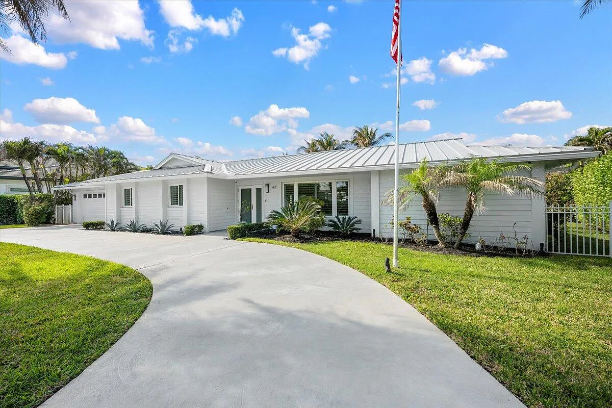 3 bed, 2.0 bath, 1882 sqft, $30,000 — Photo 2