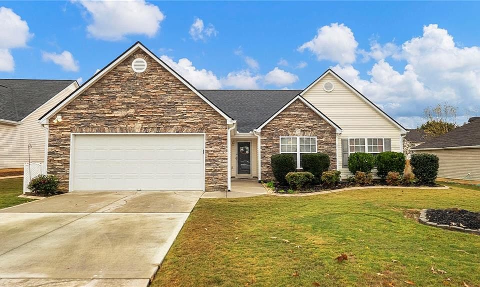 1st image of 3547 Lake Valley Ct