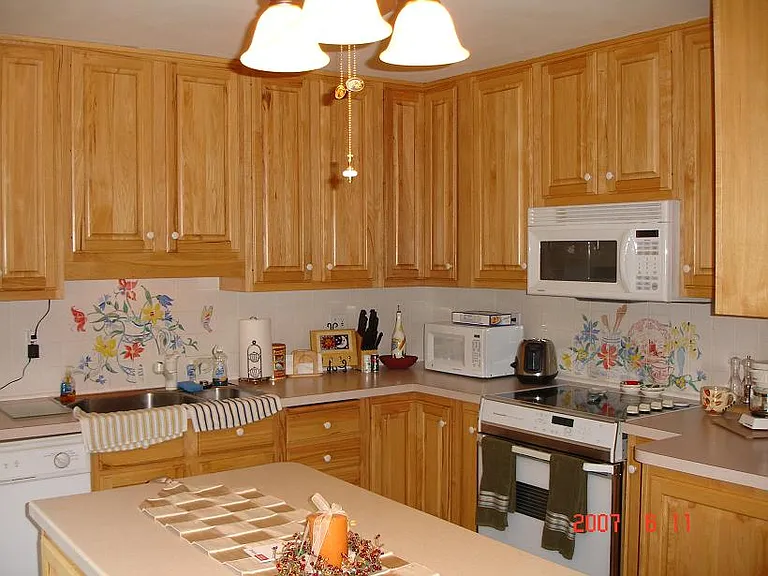 5980 Seabright Rd — Photo 2