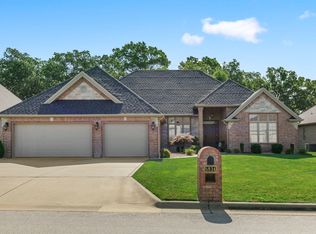 5834 S Belgravia Ave, Springfield, MO 65804