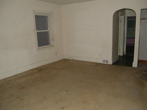 2nd image of 49 E Elm St