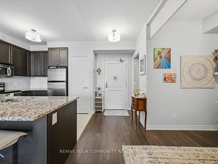 9245 Jane St #1109 — Photo 7