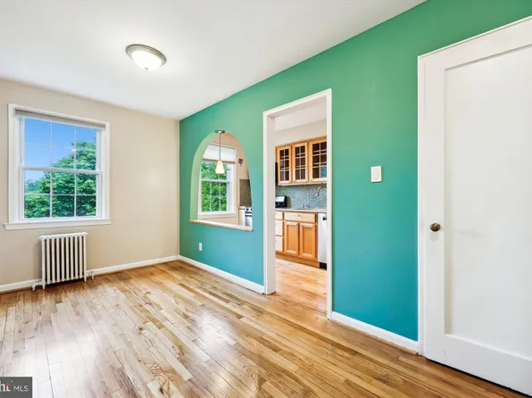 2406 Colston Dr APT 202, Silver Spring, MD 20910