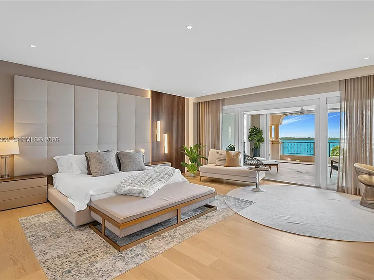 5242 Fisher Island Dr #5242 — Photo 39