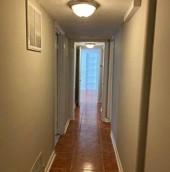 4324 Edinburgh Way — Photo 7
