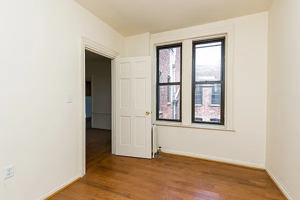 Rented by Nooklyn NYC LLC | media 4