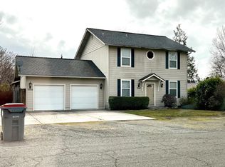 1840 Roxy Ann Pl, Medford, OR 97504