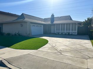 9872 Effingham Dr #1, Huntington Beach, CA 92646