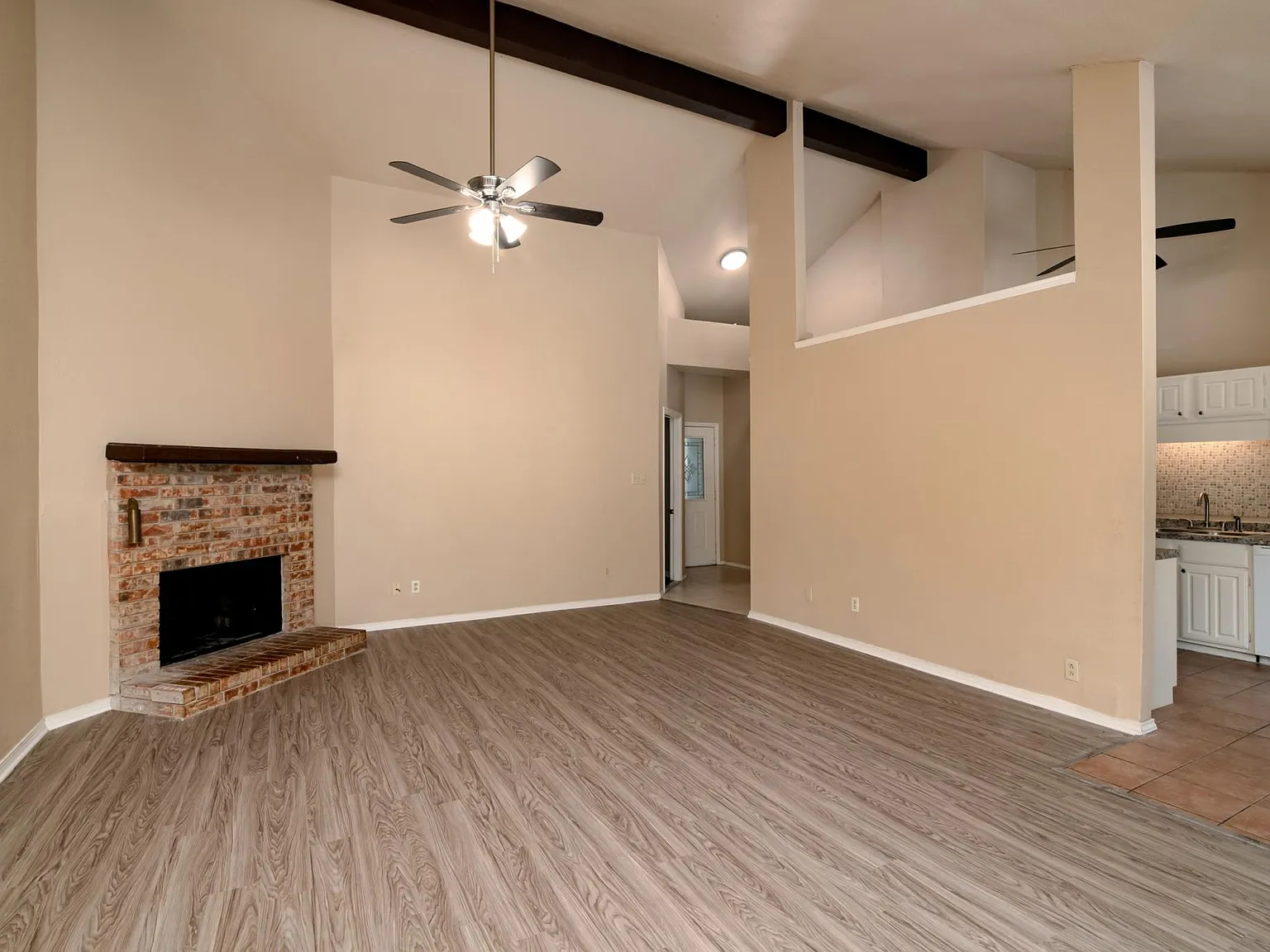 4 bed, 1659 sqft, $2,075 — Photo 3
