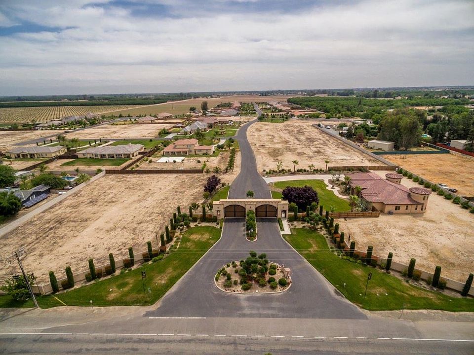 1st image of 13890 Serrano Pl