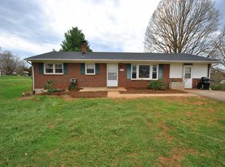 115 Oakhill Dr, Madison Heights, VA 24572