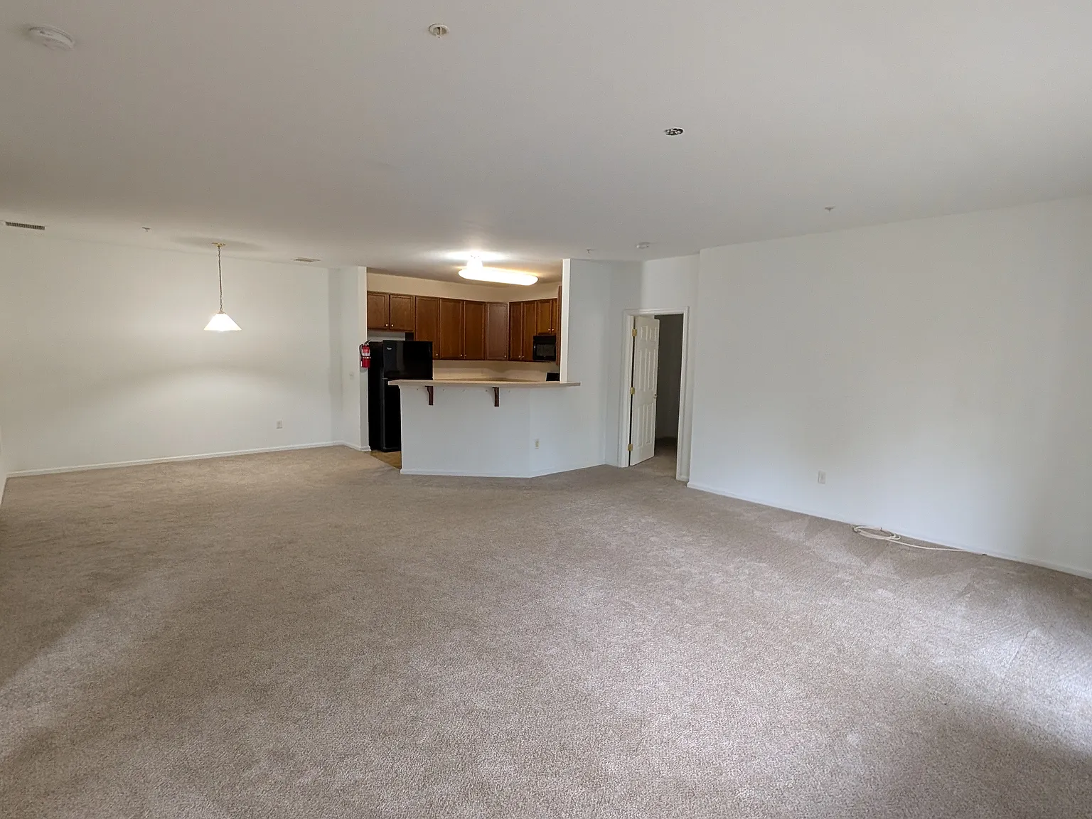 2 bed, 1631 sqft, $2,400 — Photo 4