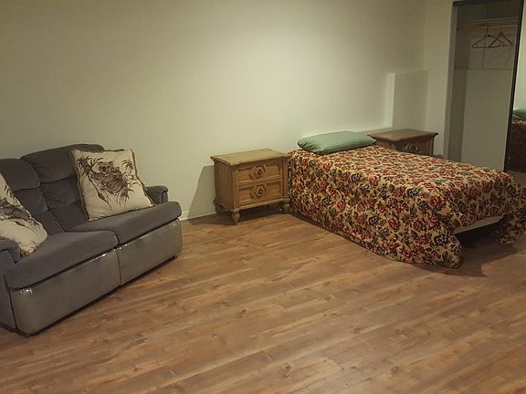 3rd image of 4521 Bend Dr #A