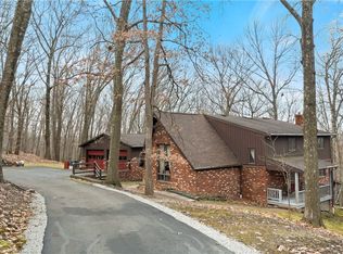 1025 Alamae Lakes Rd, Washington, PA 15301