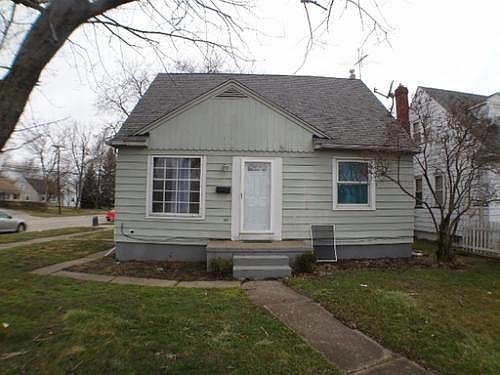 2nd image of 718 Euclid Ave