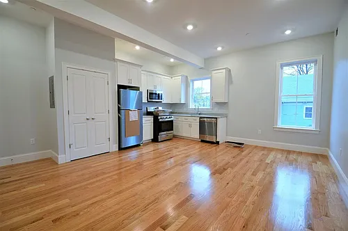 25 Murdock St #8 Photo 1 25 Murdock St #8 Photo 1