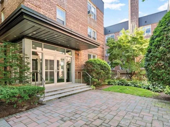 510 Dubois Ave #3 C, North Valley Stream, NY 11581