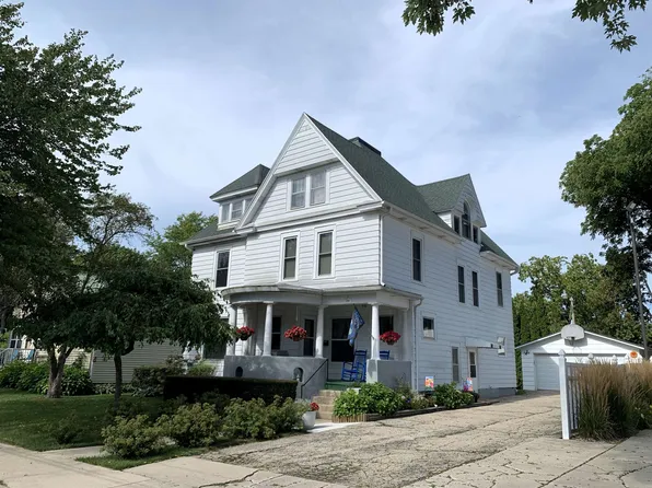 240 W Harrison St, Columbus, WI 53925