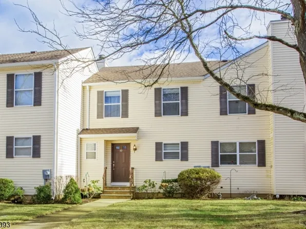 10 Hope Ct, Raritan Twp., NJ 08822