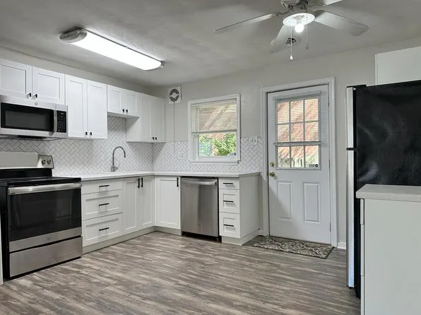 852 48th St #B, Norfolk, VA 23508