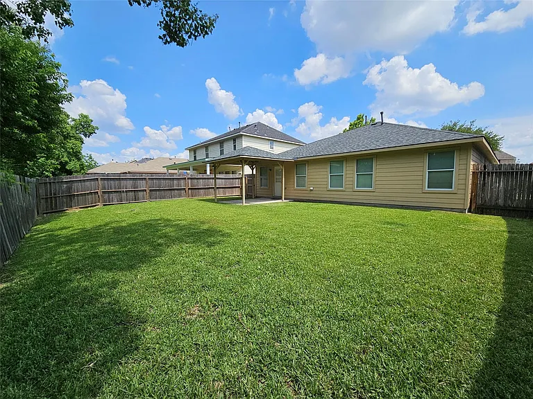 1079 Shadow Glenn Dr — Photo 35