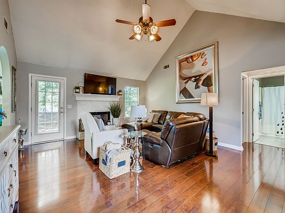 4th image of 3810 Michaels Creek Way