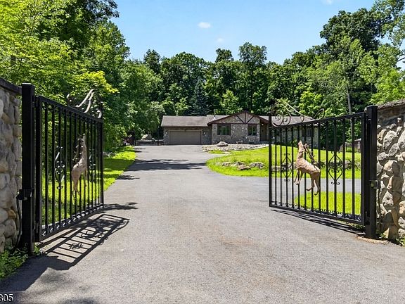 2nd image of 64 Ricker Dr