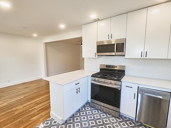 4th image of 3300 Tom Green St #5
