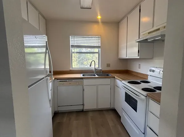 54-2202, 796-810 Villa Ave #796, San Jose, CA 95126