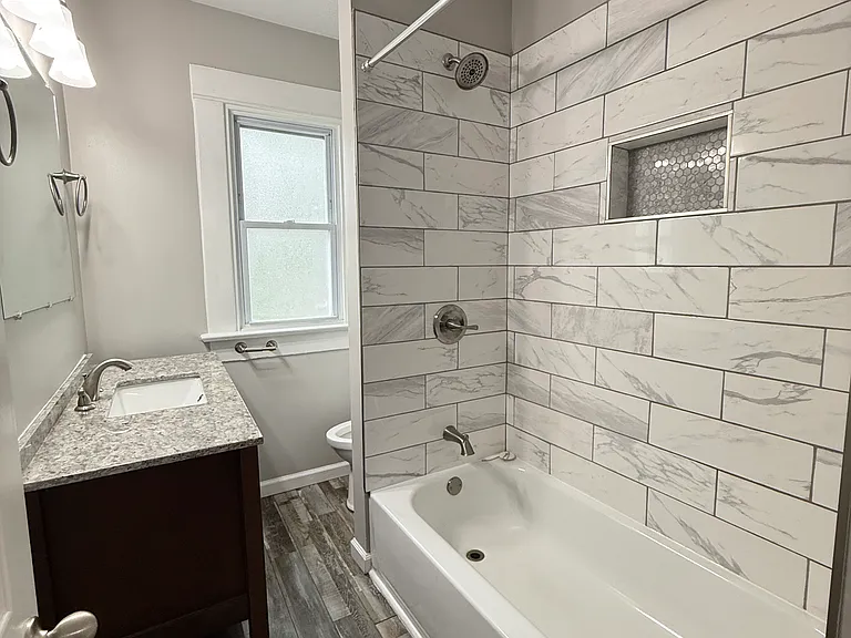 327 Clinton St #327 — Photo 20