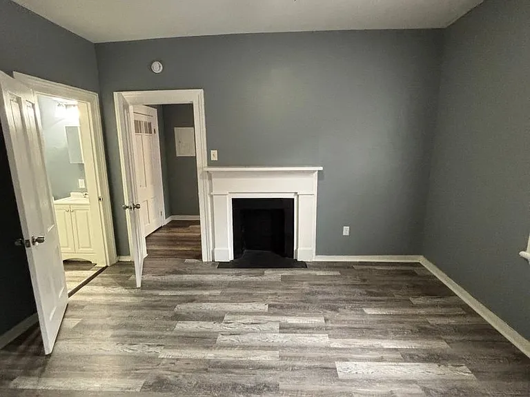 228 Telfair St #B — Photo 4