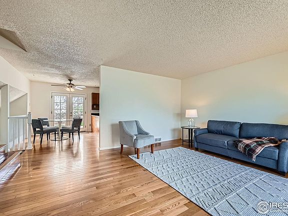 3rd image of 1011 Glenwood Dr
