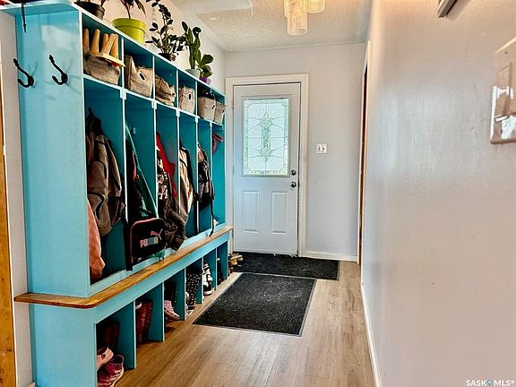 2nd image of 11 Vetshome DRIVE