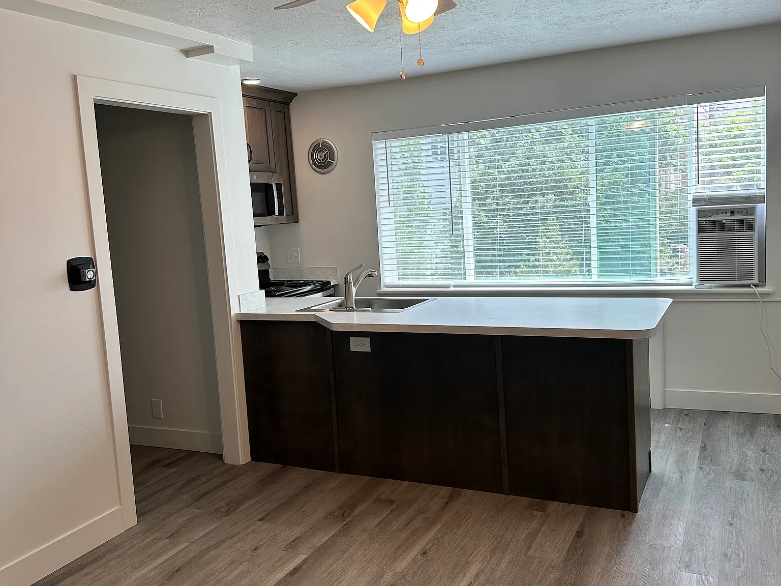 1 bed, 530 sqft, $1,150 — Photo 3
