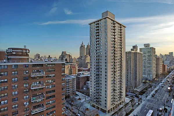 Sold by Corcoran | media 6