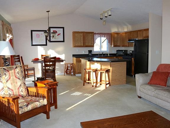 3rd image of 4167 Ives Farm Ln NE